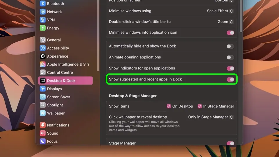 Mục Desktop & Dock trong Cài đặt hệ thống macOS với các tuỳ chọn Dock