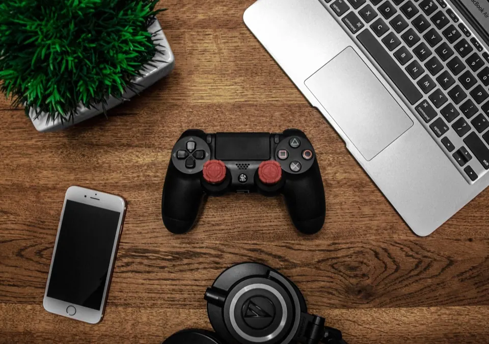 Chơi game trên MacBook được không? Cẩm nang 2026