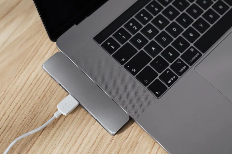 Chọn hub USB-C cho MacBook: 7 bẫy hay gặp khi mua