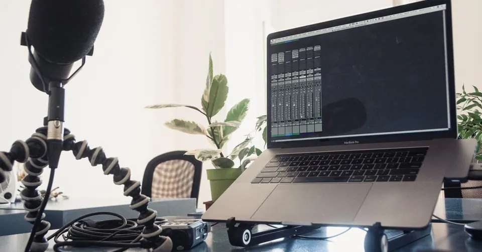 Cách quay màn hình MacBook có tiếng, kể cả âm thanh máy
