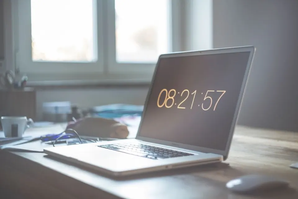 Cách khóa màn hình MacBook nhanh: phím tắt và 4 cách khác
